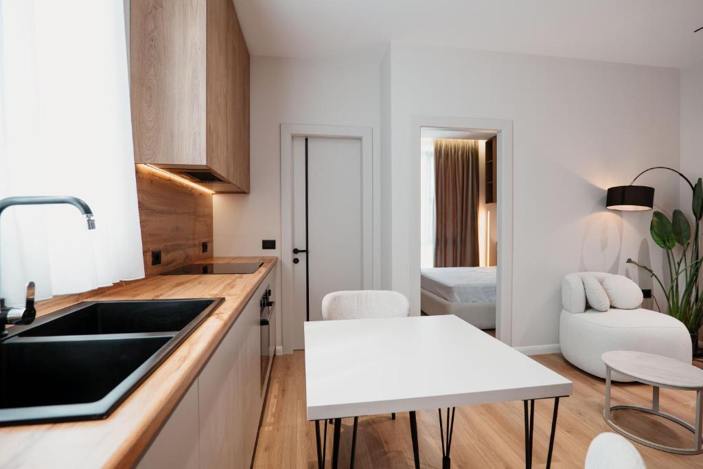 Deluxe One-Bedroom Apartment with Garden View