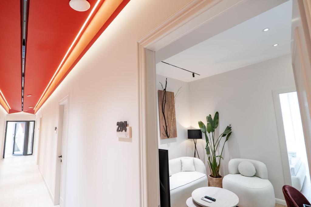 Deluxe One-Bedroom Apartment with Garden View